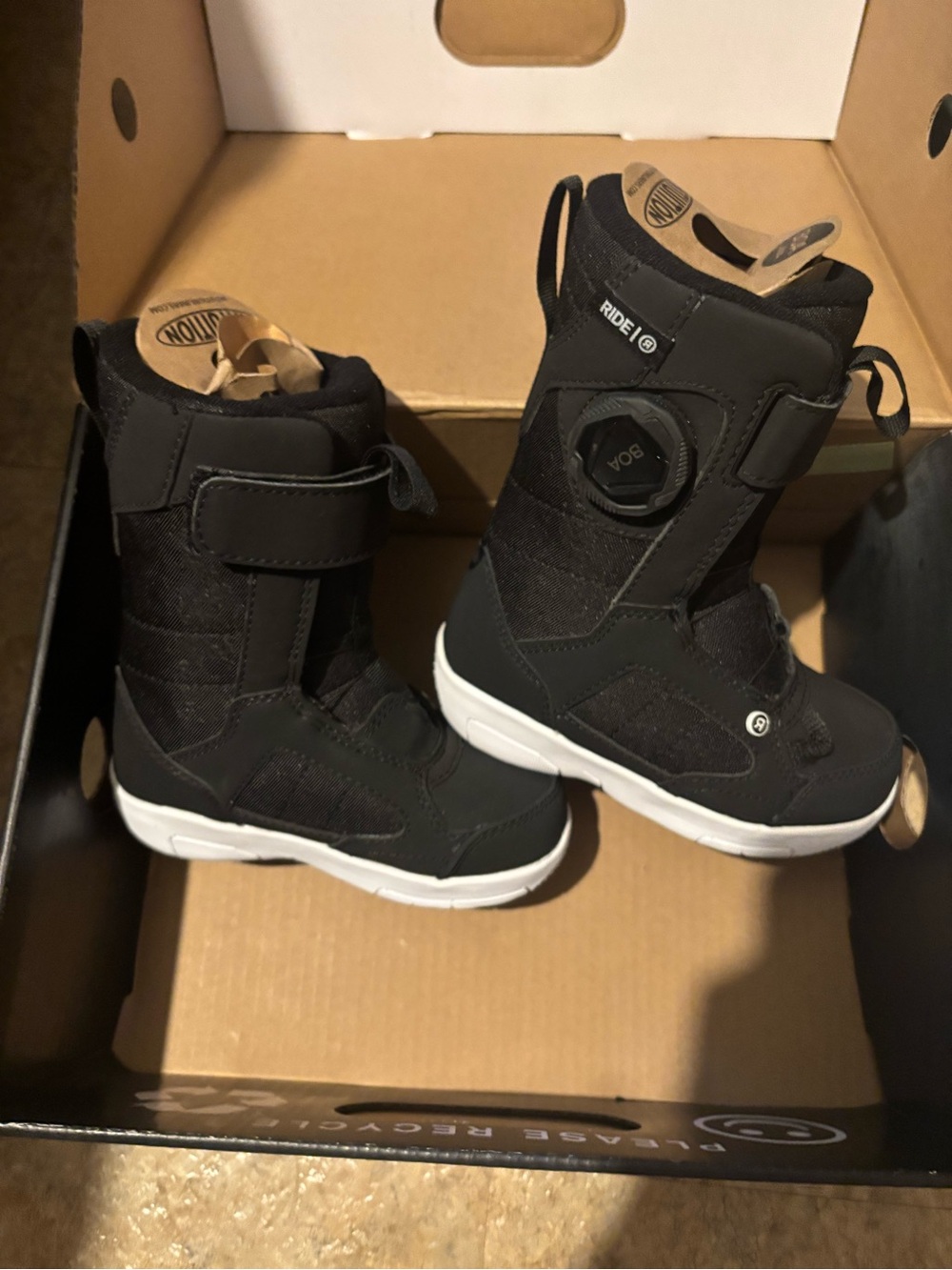 New ride Snowboard Kids' Black Snow Boots with Boa Closure Size 10 toddler